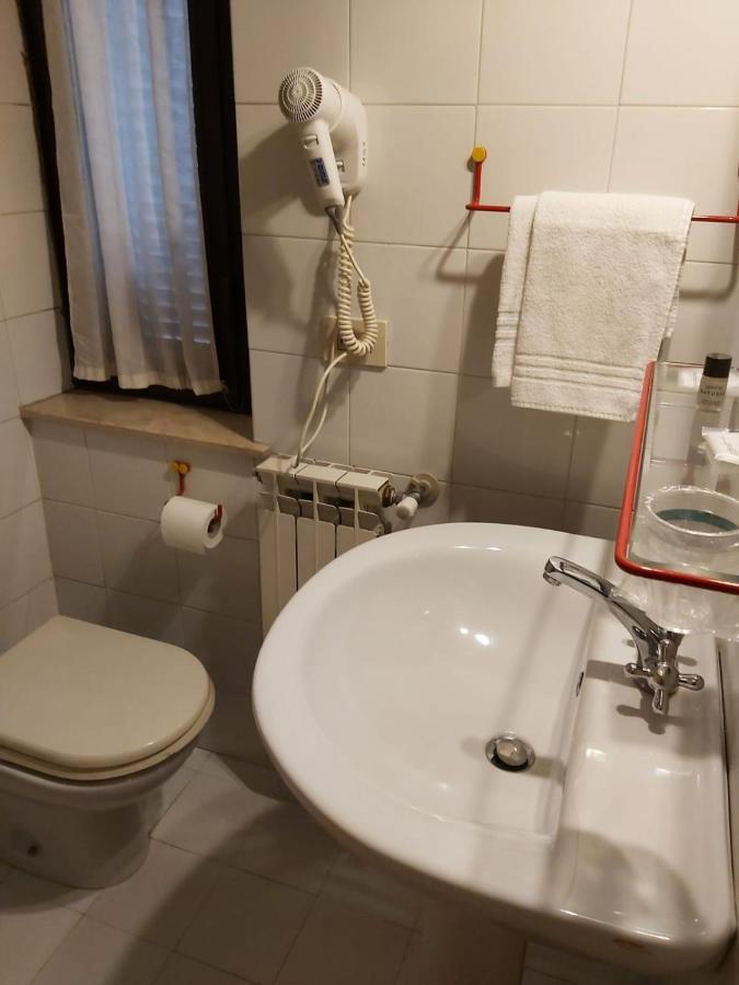 Hotel Centrale Chiusi Eksteriør bilde