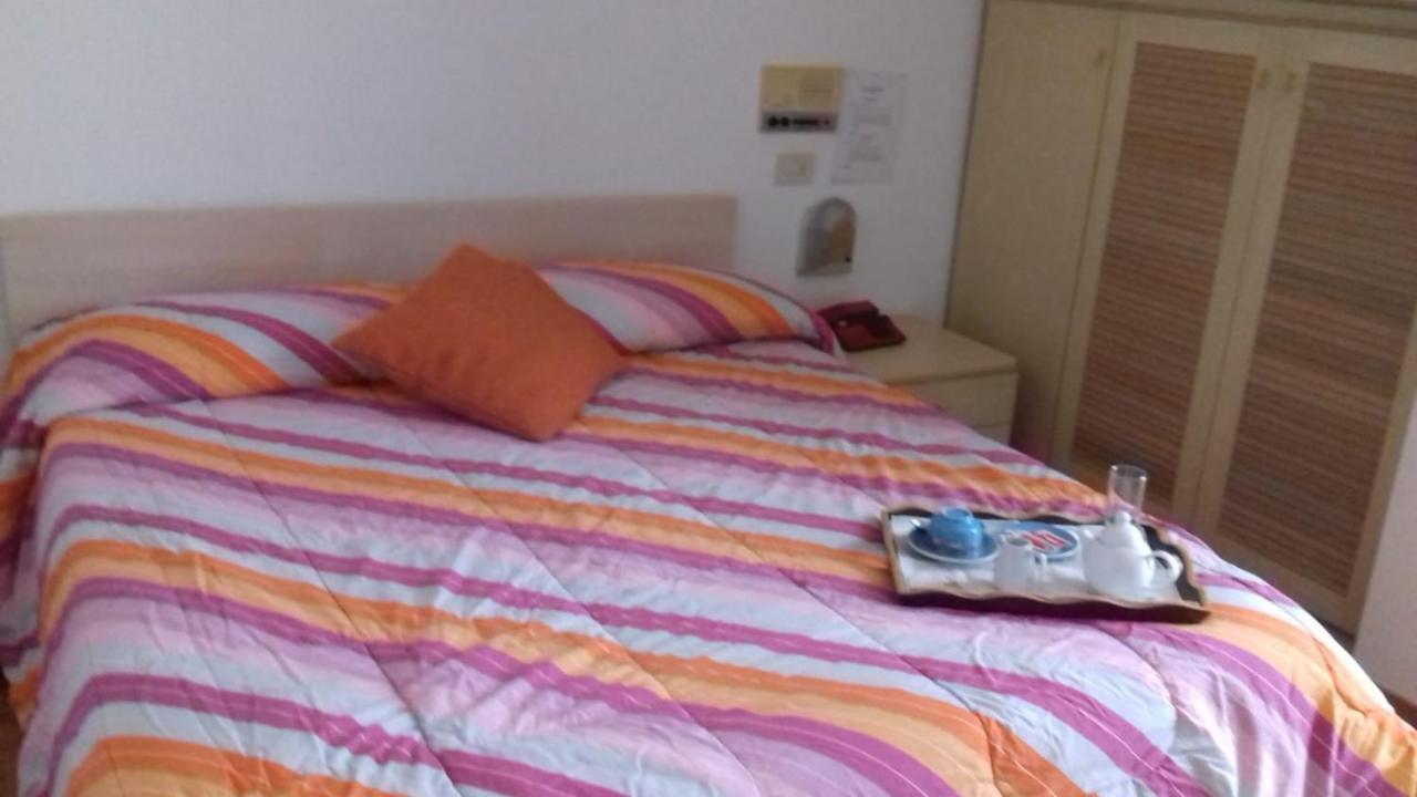 Hotel Centrale Chiusi Eksteriør bilde